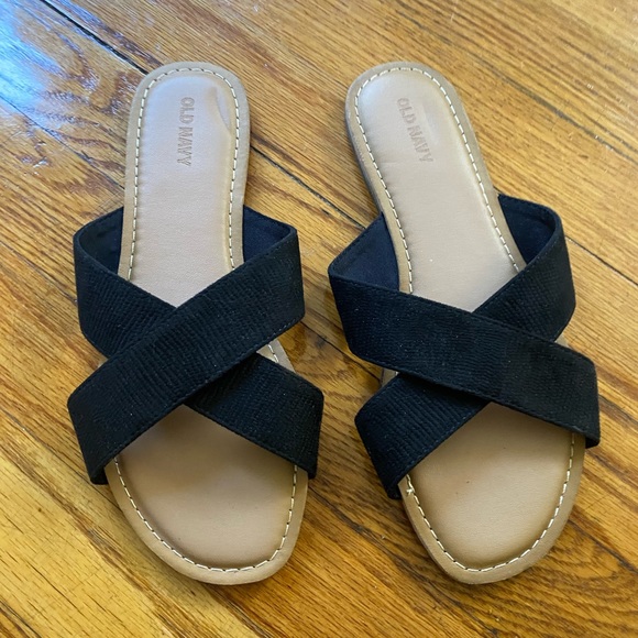 Cute Old Navy sandals - Picture 1 of 3
